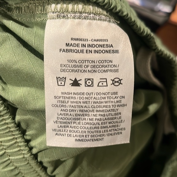 Nike Cargo Pants - Picture 7 of 7